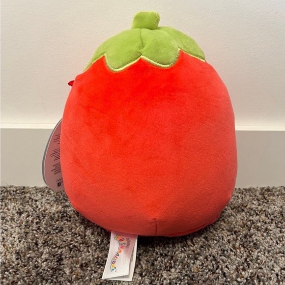 Scarlet 7” strawberry squishmallow - Picture 5 of 6